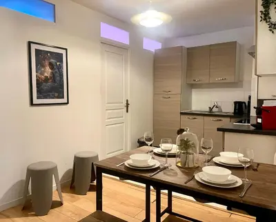 Cuisine ou kitchenette dans l'établissement L'Escapade Romantique