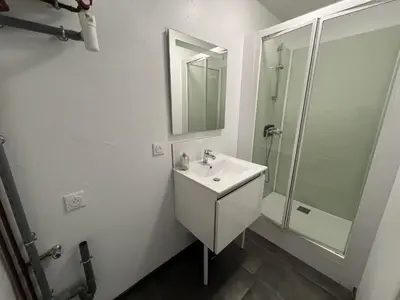 Salle de bains dans l'établissement Amiens, appart douillet 2-4P