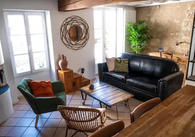 Coin salon dans l'établissement La Nuit étoilée - Maison d 'artiste - Auvers-sur-Oise