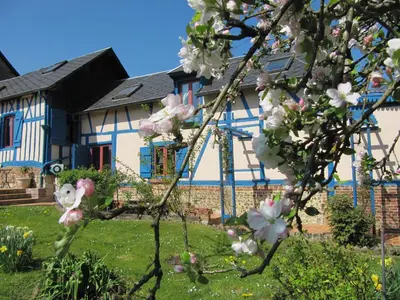 Jardin de l'établissement La Roseraie du Prieure