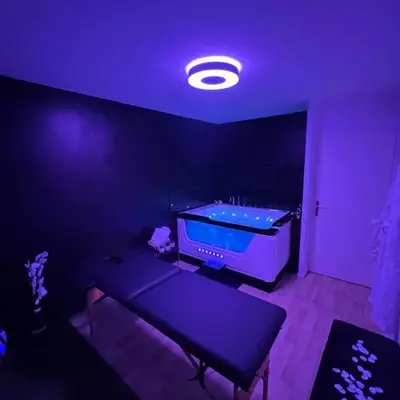 Lescapade Paris spa