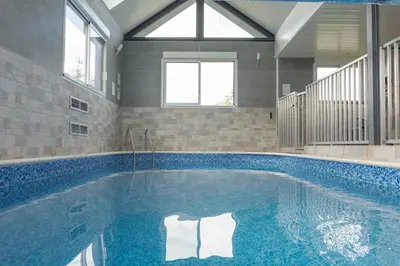 Piscine de l'établissement Villa des champs ou située à proximité