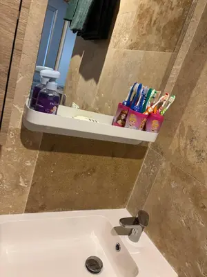 Salle de bains dans l'établissement maison luxe disney aeroport tillé 2 a 5 personnes