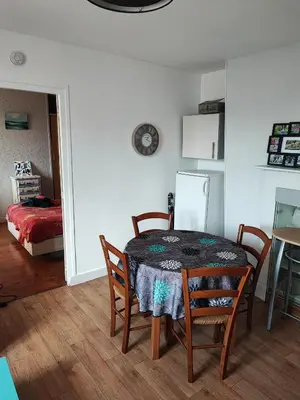 Cuisine ou kitchenette dans l'établissement Appartement Cosy entre port et plage