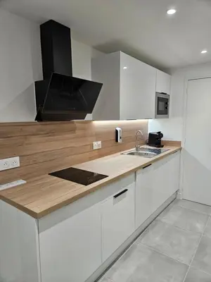 Cuisine ou kitchenette dans l'établissement Le Cocon de Marine