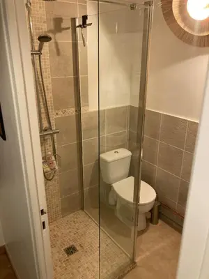 Salle de bains dans l'établissement Appartement agréable et fonctionnel