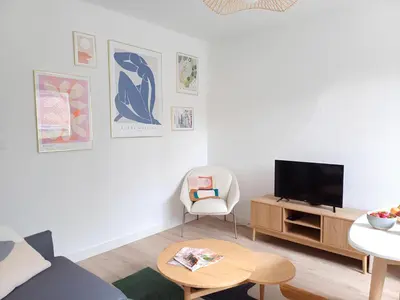 Télévision ou salle de divertissement dans l'établissement Paul Sautai - 2 couchages - proche centre