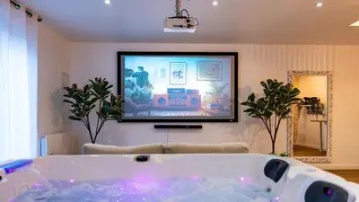 Télévision ou salle de divertissement dans l'établissement Comme chez soi - Amiens