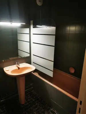 Salle de bains dans l'établissement Chambre simple