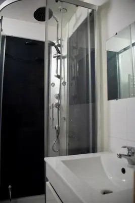 Salle de bains dans l'établissement Appartement Cosy avec Netflix et parking gratuit