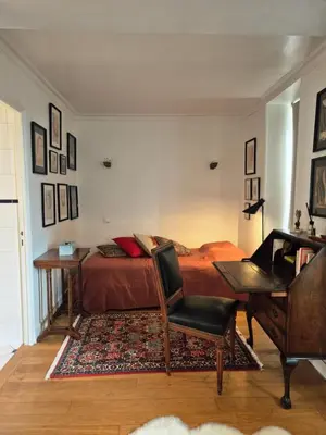 Coin salon dans l'établissement Au plus près du Chateau !