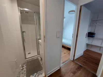 Salle de bains dans l'établissement Charmant Duplex au coeur de Dieppe