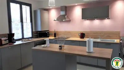 Cuisine ou kitchenette dans l'établissement Miel et groseilles