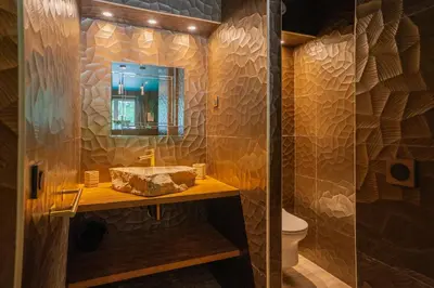 Salle de bains dans l'établissement Chanelya - Havre de Paix au Coeur de la Forêt