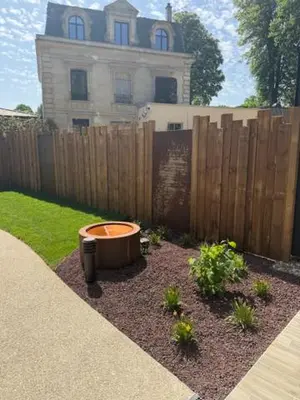 Jardin de l'établissement Domaine Le Verbois