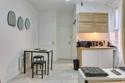 Cuisine ou kitchenette dans l'établissement L'Écrin Normand un studio au cœur de Rouen