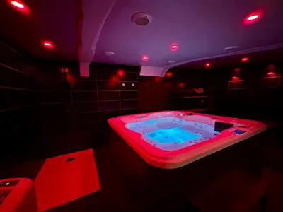 Plan de l'établissement Jacuzzi et confort - 002