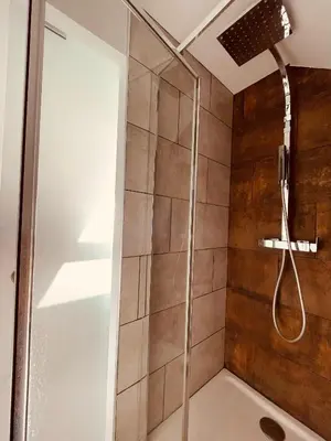 Salle de bains dans l'établissement Rouen d'en Haut - 373