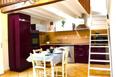 Cuisine ou kitchenette dans l'établissement Pacy sur Eure loft en plein centre