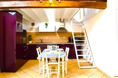 Cuisine ou kitchenette dans l'établissement Pacy sur Eure loft en plein centre