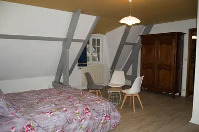 Un ou plusieurs lits dans un hébergement de l'établissement La chaumière de l'épine - Maison paisible entre forêts & plages