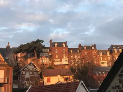 Vue générale sur Dieppe ou vue de la ville depuis l'appartement