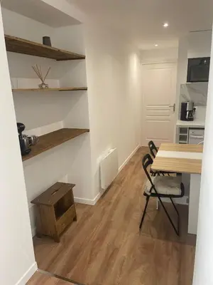 Cuisine ou kitchenette dans l'établissement Studio Les Hauteurs de Juziers