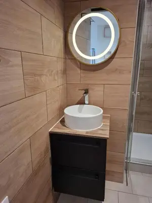Salle de bains dans l'établissement Calme et accueillant studio