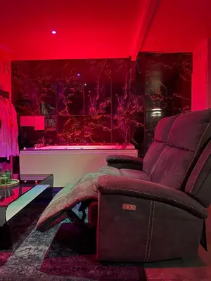 Plan de l'établissement La Suite Prestige - Jacuzzi et cinema - Cergy-Village