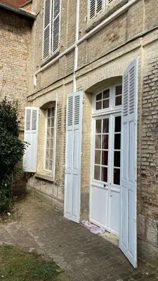 Façade ou entrée de l'établissement Appartement charmant à Les Andelys - 36 m² avec jardin