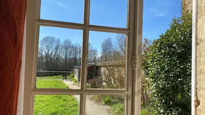 Jardin de l'établissement Appartement charmant à Les Andelys - 36 m² avec jardin