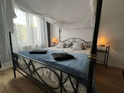 Un ou plusieurs lits dans un hébergement de l'établissement Le Beau Séjour Appartement - Elégant et Spacieux- Proche Aéroport