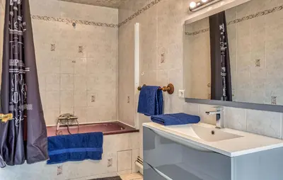 Salle de bains dans l'établissement Stunning Home In Torcy-Le-Grand