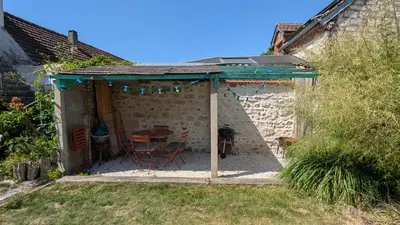 Jardin de l'établissement Maison Coquelicot