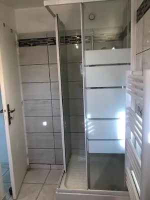 Salle de bains dans l'établissement Chez Emma
