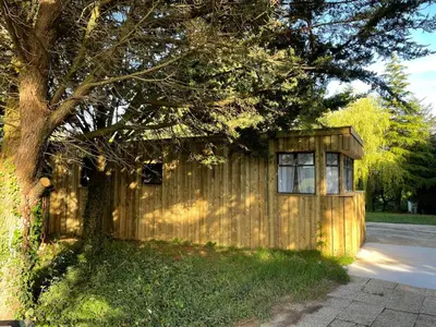 Jardin de l'établissement Le Gîte des Oiseaux Un Mobil-Home au Cœur des Champs