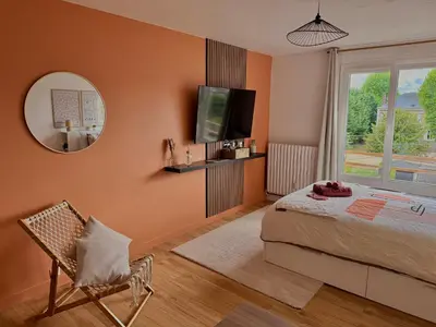 Un ou plusieurs lits dans un hébergement de l'établissement Studio lumineux au cœur d'Evreux