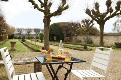 Jardin de l'établissement Le jardin de L'Hippodrome