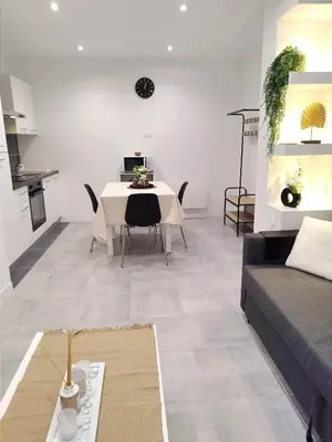 Cuisine ou kitchenette dans l'établissement La petite maison