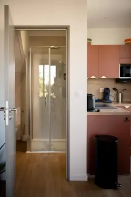 Cuisine ou kitchenette dans l'établissement Studio Lucien - Villa Bon Accueil proche mer
