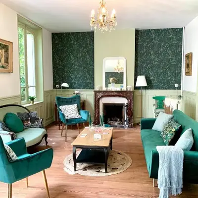 Historic Residence Near Lyons Forest