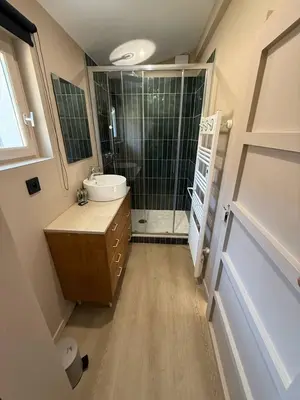 Salle de bains dans l'établissement Blanchette