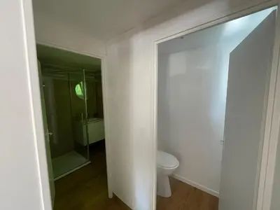 Salle de bains dans l'établissement Maison à la campagne