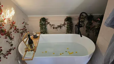 Salle de bains dans l'établissement L'alcôve enchantée