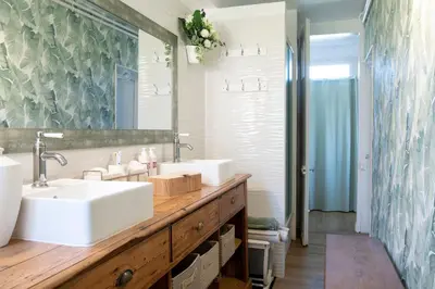 Salle de bains dans l'établissement Domaine de Saint-Saturnin