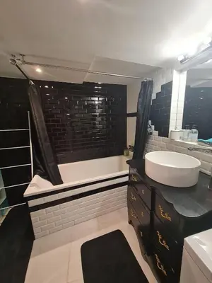 Salle de bains dans l'établissement Bienvenue à La Parenthèse