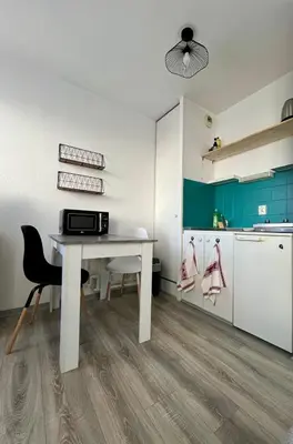 Cuisine ou kitchenette dans l'établissement Studio calme proche de la gare