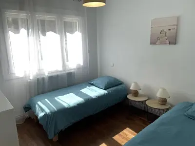 Un ou plusieurs lits dans un hébergement de l'établissement Maison avec vue panoramique mer