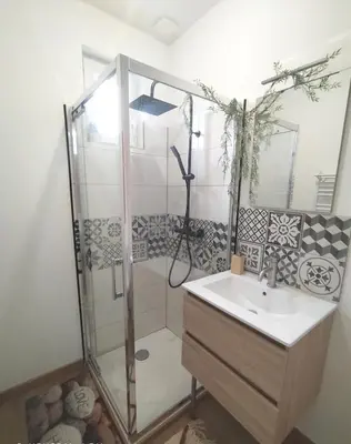 Salle de bains dans l'établissement Le Cocon Cosy - Gare 5 min , accès Paris facile