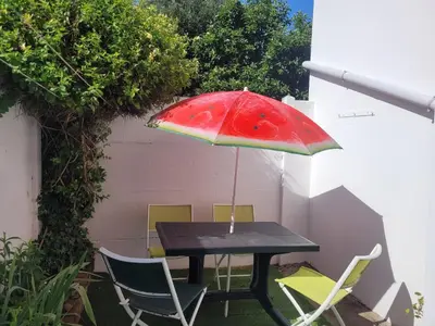 Jardin de l'établissement Sara's Home 24